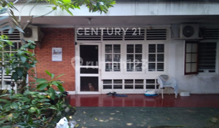 Rumah Mainroad Pos Pengumben , Kelapa Dua Jakarta Barat