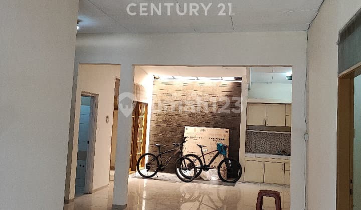 Rumah di Taman Kopo Indah 1 Blok H Tidak Jauh Dari Pasar Segar