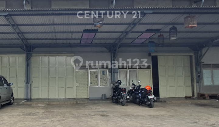 Ruko 2 Lantai Siap Pakai di Jl. Cibolerang Bandung