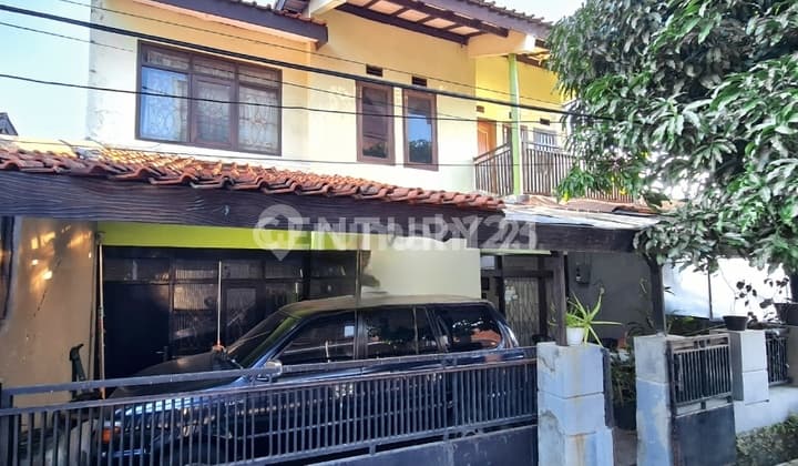 Rumah Dekat Taman di Komplek Sukamenak Indah Kopo Bandung