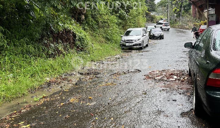 Kavling di Daerah Cipaku, Kota Bandung, Jawa Barat.
