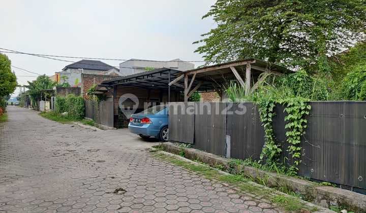 Tanah Kosong Bentuk Kotak Dan Siap Bangun Di Riung Bandung