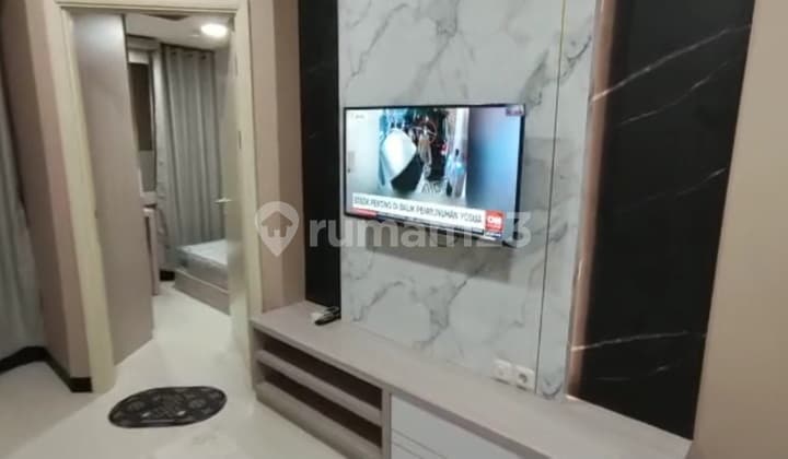 Apartment Amor Pakuwon City Bagus Furnished 2 BR