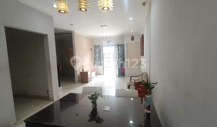 House, in Taman Palem, Block C