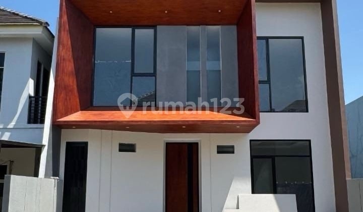 Baru Mewah Siap Huni | Lokasi Strategis | Spesifikasi Premium