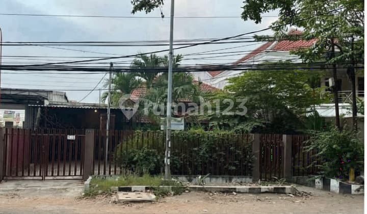 Trafik Ramai Rumah Nol Jln Raya Cocok Untuk Usaha Lebar 15 ! Jual Rumah Raya Tenggilis Surabaya Timur