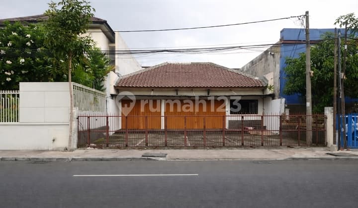 Trafik Tinggi Komersial Area Jalan Raya Pucang Anom Murah Mumpung Masih Ada Jual Sewa