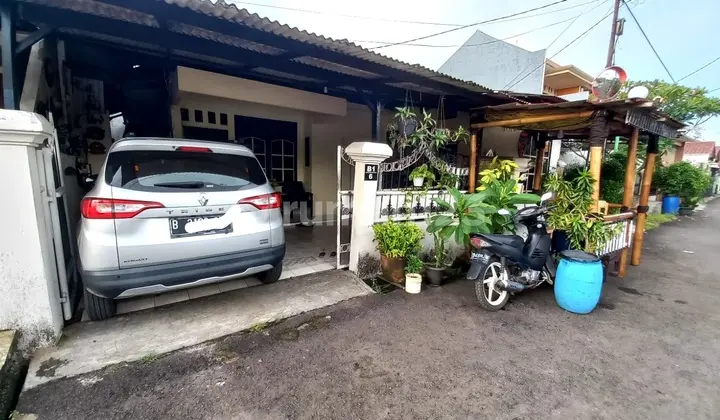 For Sale: House in a Strategic Cluster Location in Ciputat, South Tangerang