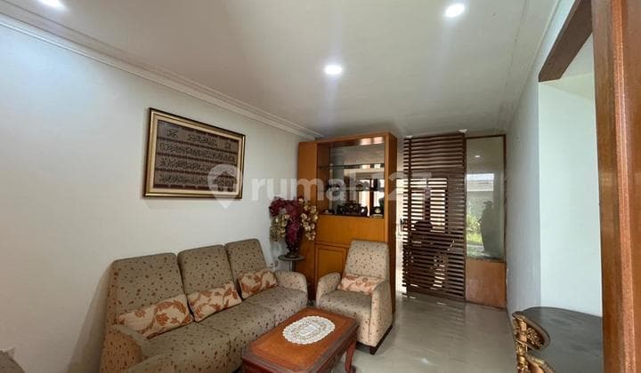 Di Jual Rumah di Jl Benda Kby Br - Jaksel