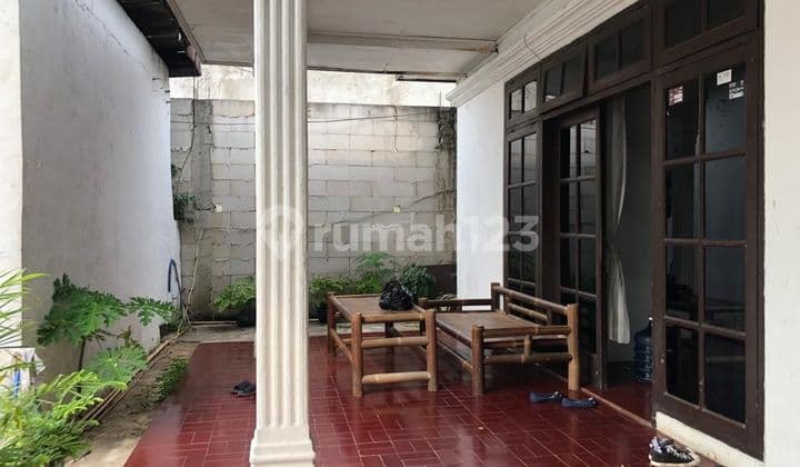 Rumah Lama Dekat Toyota Mampang Prapatan Jaksel
