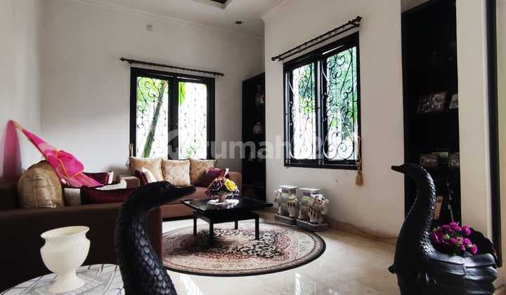 Dijual Rumah di Jl. Yado Radio dalam Jakarta Selatan