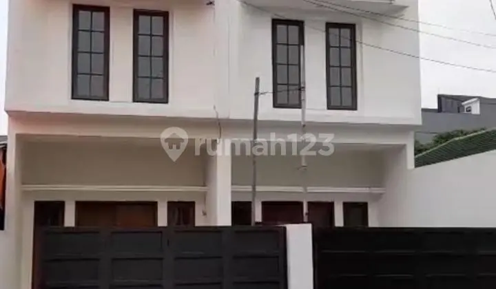 Rumah Cantik Minimalis Brand New Bebas Banjir Dekat Kemang Village
