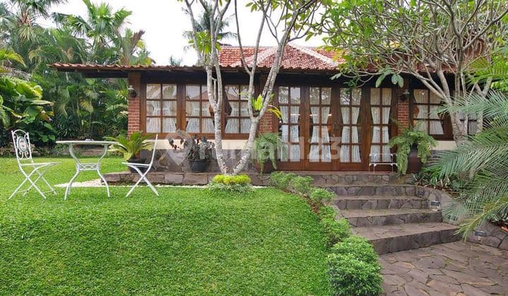 Di Jual Rumah/ Villa Ethnic Dekat Perumahan Pondok Cabe Golf