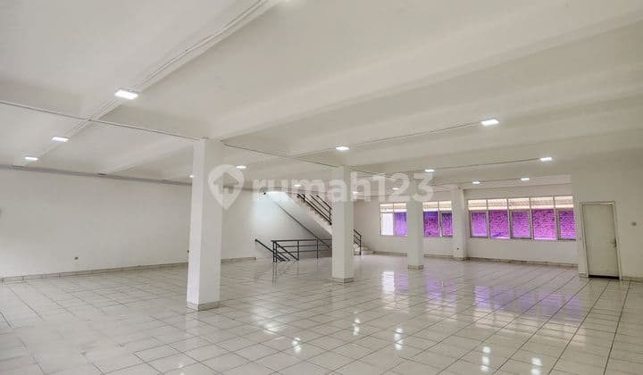 Mini Building/ Ruko Gandeng Dekat Pasar Santa Wolter Mongonsidi