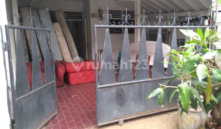 Di Jual Murah, Hitung Tanah Saja Rp 2,5 Miliar Nego. Lt lb 100 90 di Rawa Simprug Kebayoran Lama