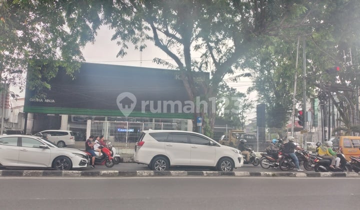 Disewakan Rumah Sangat Cocok Usaha Dipinggir Jalan Iskandar.muda