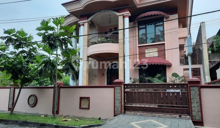 Rumah Mewah Di Komplek Elit Full Furnish Aman Dan Nyaman