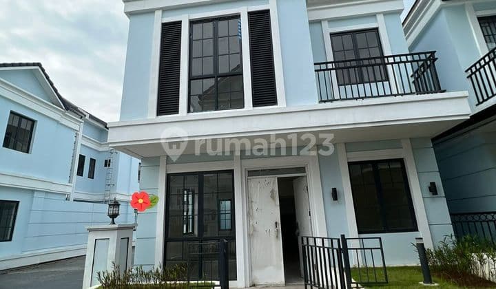 Rumah HOEK Lavon 2 Siap Huni