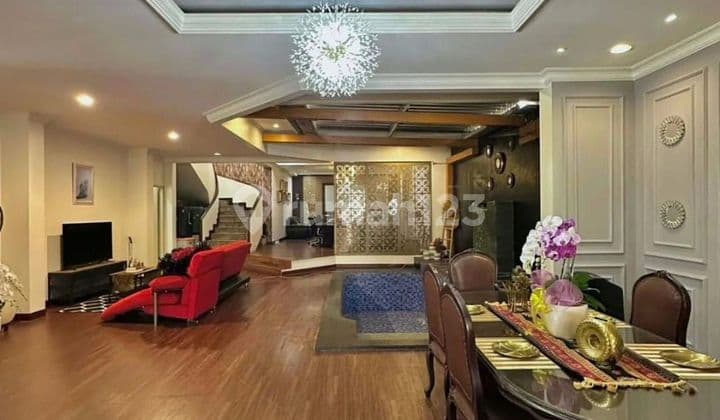 For Sale House in Permata Hijau 2 Cidodol - Kebayoran Lama, South Jakarta