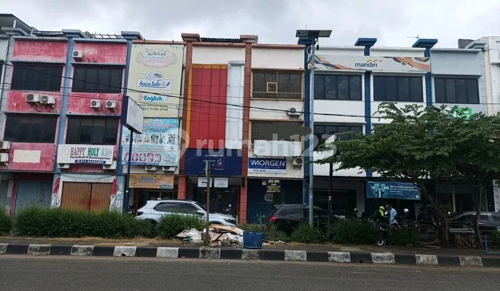 Dijual & Disewakan Ruko 3½ Lantai Di Daan Mogot Baru - Jakarta Barat Dijual & Disewakan Ruko 3½ Lantai Di Daan Mogot Baru - Jakarta Barat