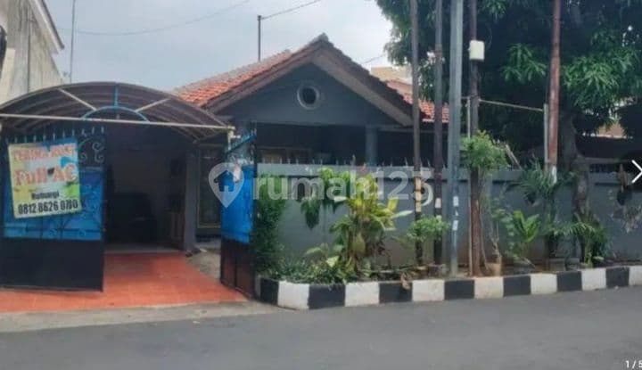Dijual Rumah Tua di Tanjung Duren