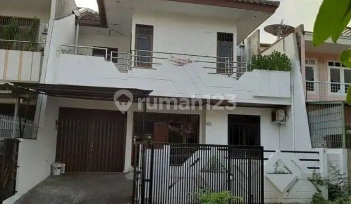 Dijual Rumah di Intercon