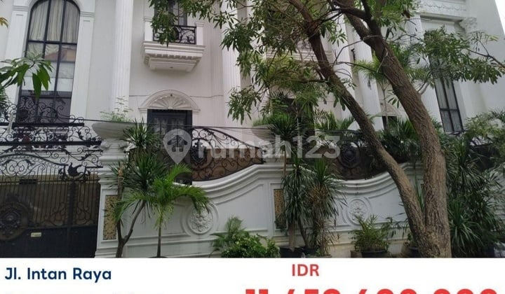 Rumah di Jalan Intan Raya Kemayoran