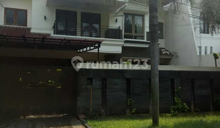 Dijual Rumah Murah Strategis di Kebayoran Baru