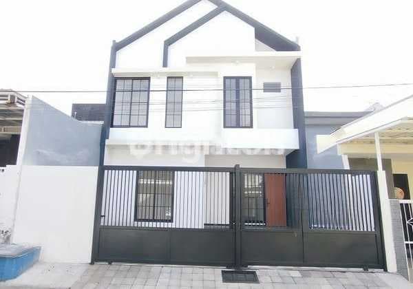 Rumah Baru Minimalis Modern 2 Lantai di Mulyosari, Mulyorejo