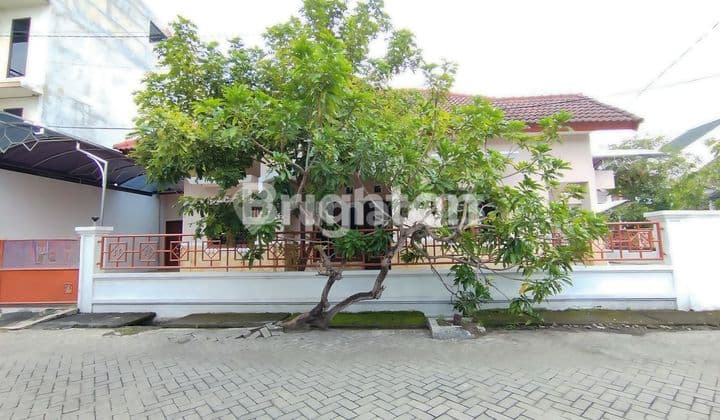 Rumah Luas Sangat Terawat Di Wiyung