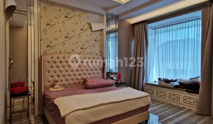 LANGKA RUMAH PLUIT SAKTI. Jalanan lebar. Bagus. Furnish Siap Huni.