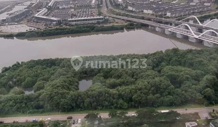 Apartemen Gold Coast Tower Honolulu 2Br semi furnish 100jt per tahun