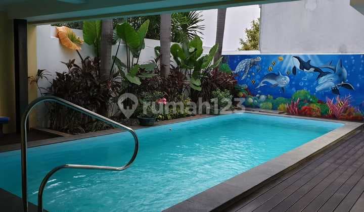House in Garden House PIK 1, 8x20 semi-furnished, with swimming pool.