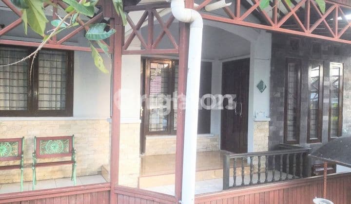 RUMAH DI PERUMAHAN WIKA BALIKPAPAN