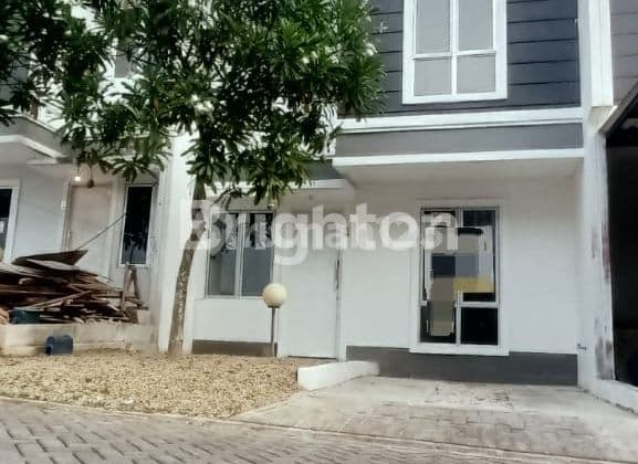 RUMAH MINIMALIS TERAWAT SEPERTI BARU DI GRAND CITY BALIKPAPAN