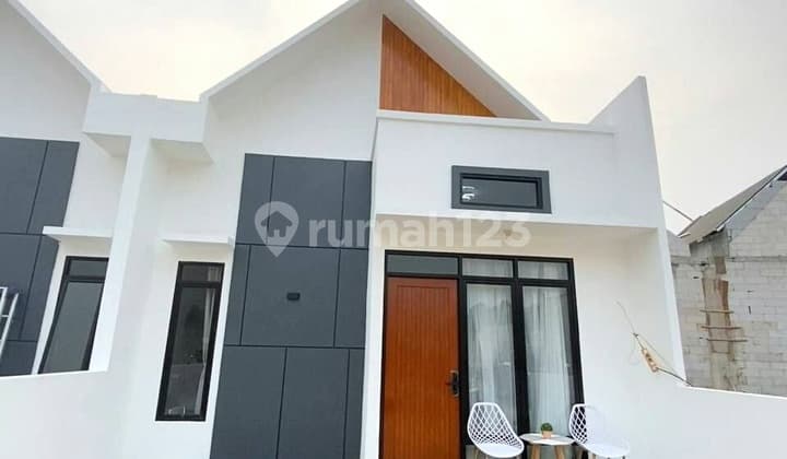 Ready-to-Occupy Minimalist New House with No Down Payment in Bedahan, Sawangan, Depok