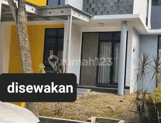 Rumah Bagus 2 Lantai Siap Huni Semi Furnished di Cluster Simpruk