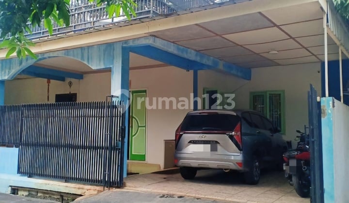 Rumah Hook Dekat Tol Di Perumahan Taman Aster Cibitung