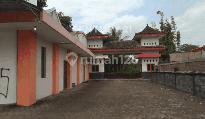 Tanah Luas 9.260 Beserta Bangunan Penginapan di Kel Madusari Mgl