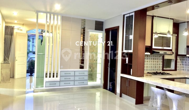Rumah Mewah 2 Lantai Siap Huni Furnish di Lippo Cikarang