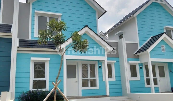 Nice House Ready to Occupy in Victoria Highland Citraland Bsb City