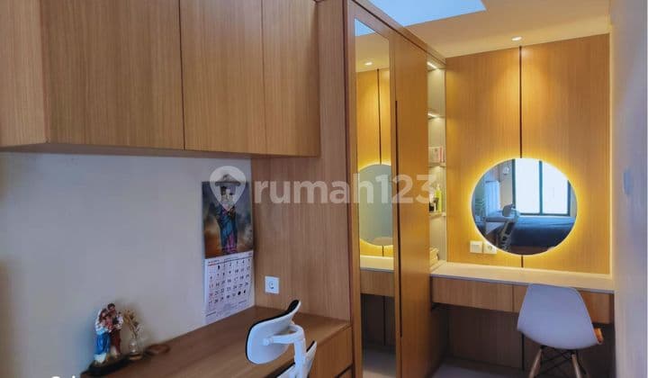 Apartment 1 BR Terluas 42 M2 di Chadstone Pollux Swimming Pool View