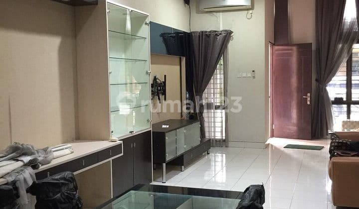 Ivory Garden Rumah Taman Dikelilingi Pohon Rindang di Lippo Cikarang