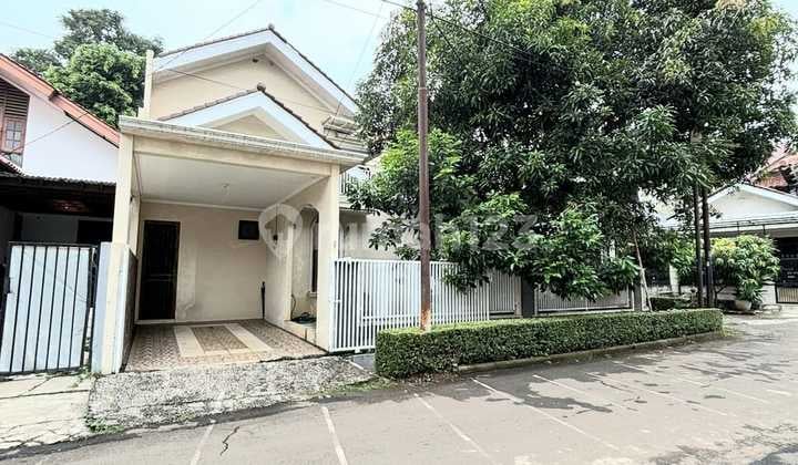 Rumah Modern Posisi Hook Di Bintaro Jaya Sektor 2 Harga Miring