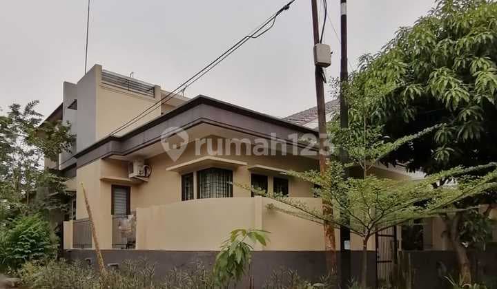 Rumah Minimalis Hook dekat Mcd Bintaro Sektor 9 Sudah Renov