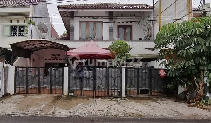 Rumah di Bintaro Sektor 1 Lokasi Strategis Bisa Untuk Usaha