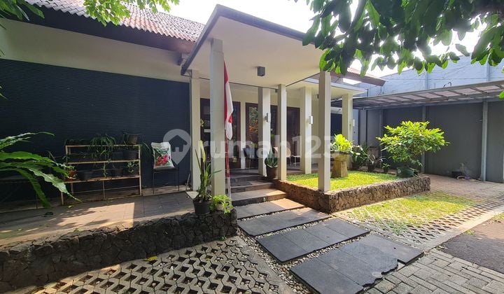 Rumah Nyaman Dan Asri Di Rempoa 3.5KM Ke Stasiun MRT Lebak Bulus