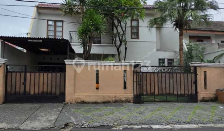 Rumah di Bintaro Jaya Sektor 2 Jalan Kaki ke Pasar Bintaro