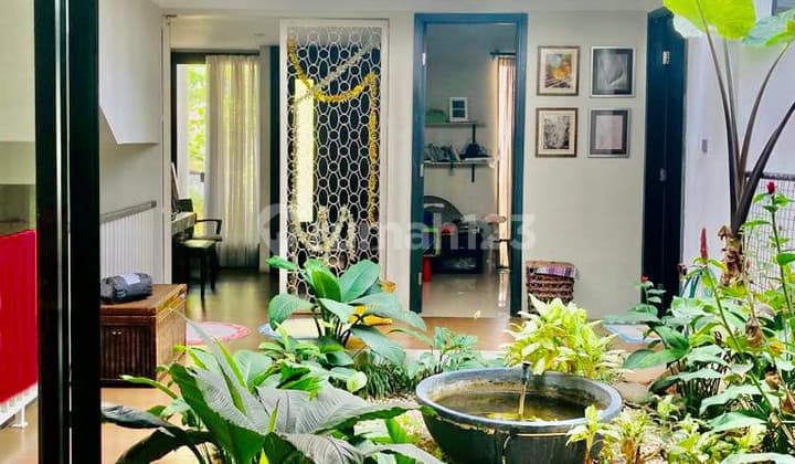 Rumah Pojok Siap Huni Semi Furnished, Kebayoran, Bintaro Jaya