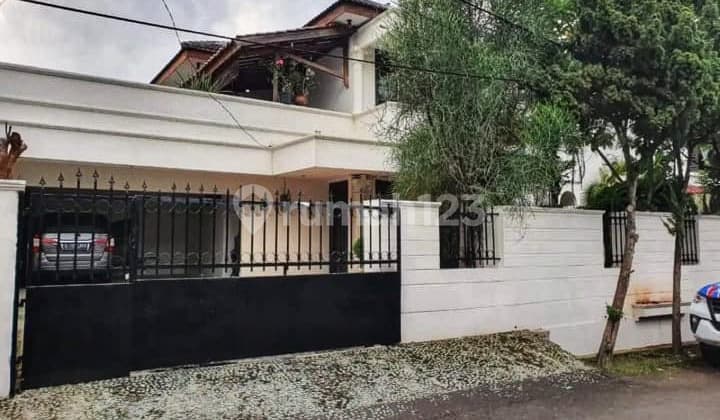 Dijual Rumah 2Lt Siap Huni Dengan Tanah Luas Di Bintaro Sektor 1